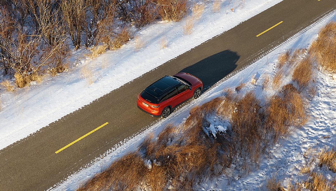 NIO-EL7-vinter-batteribytte