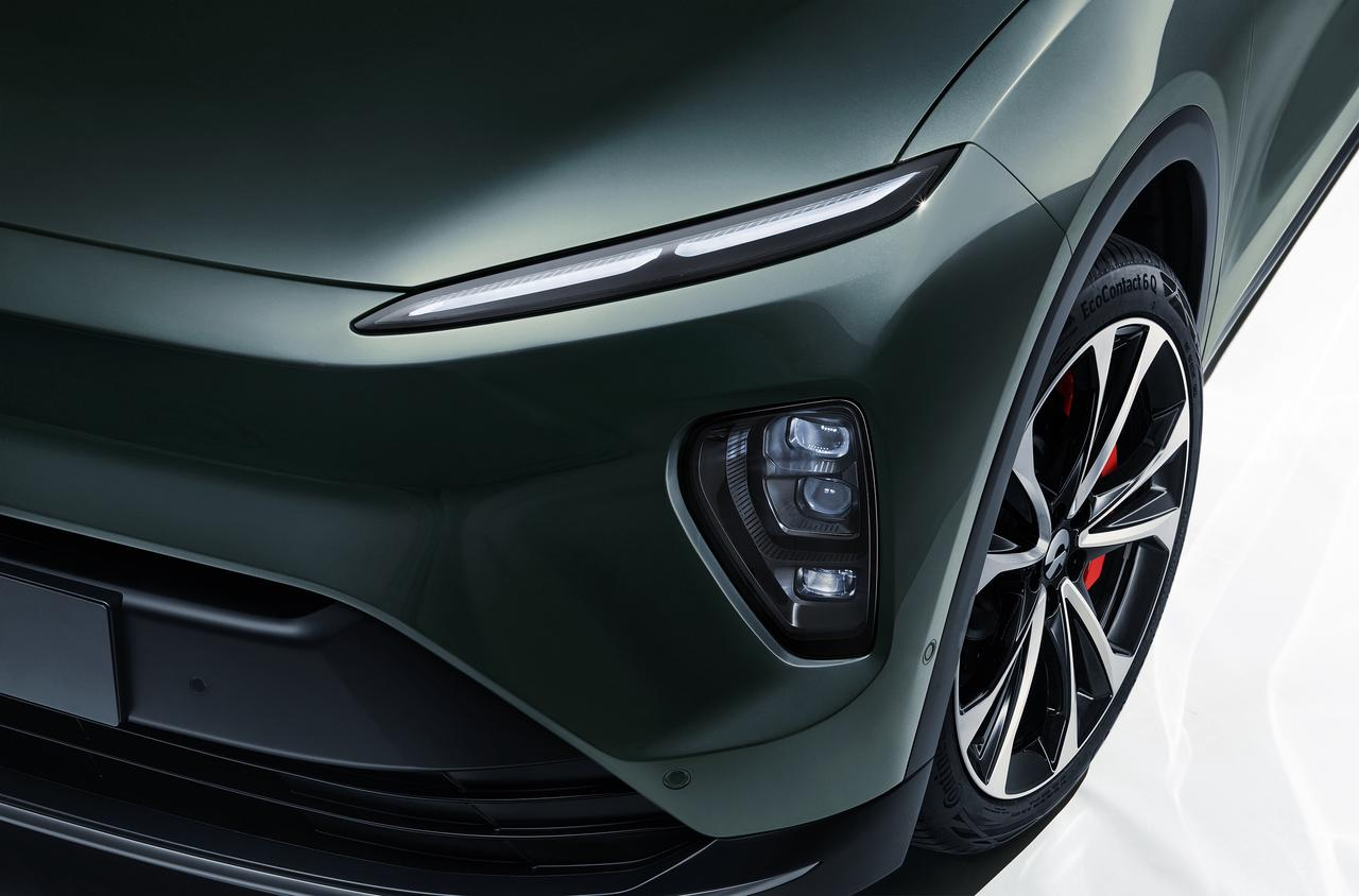 NIO-EL8-closeup