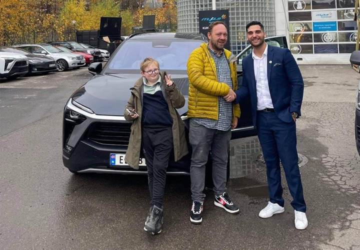 NIO-ES8-Kaland-Jangir.jpg