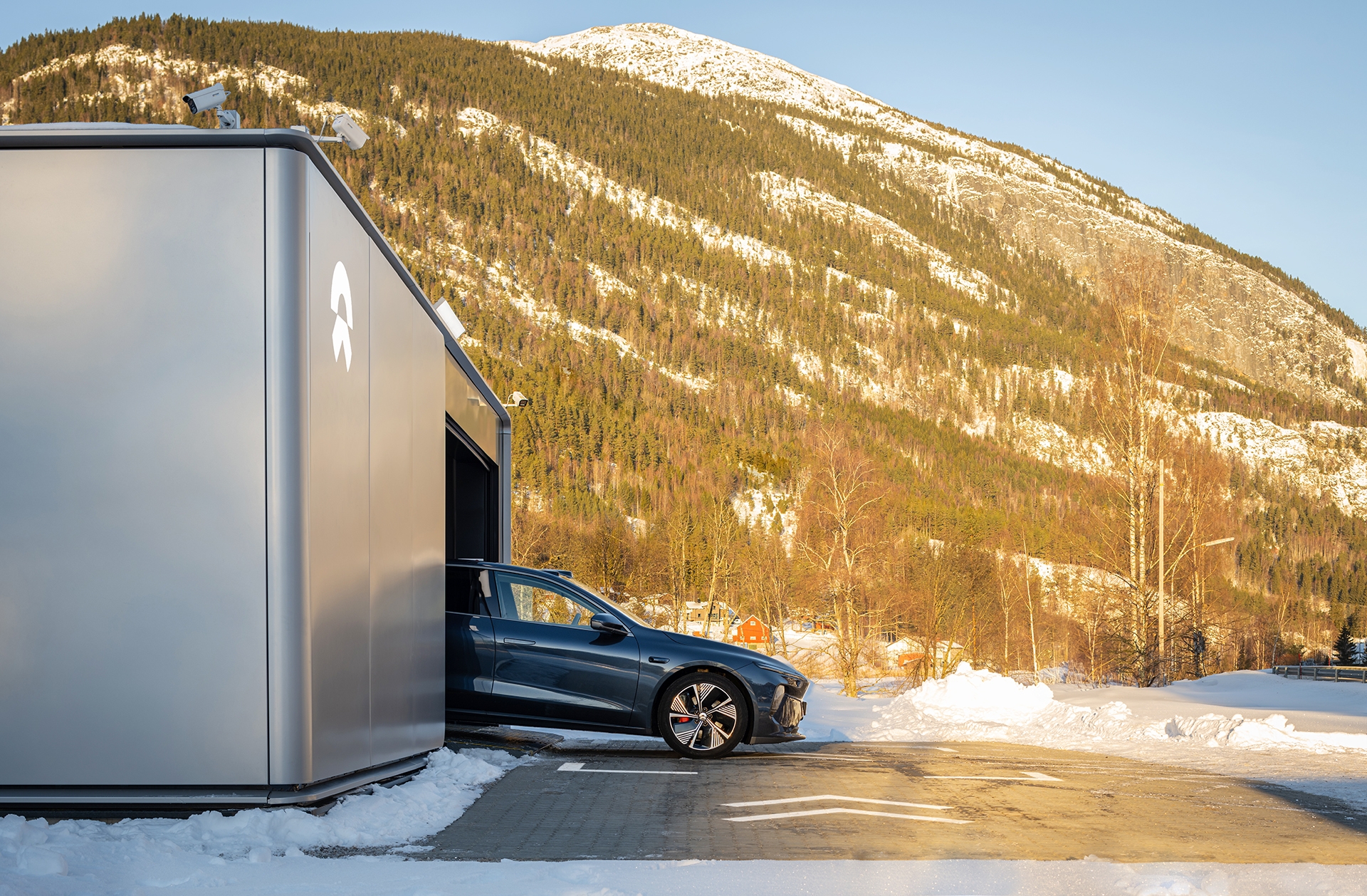 Vi er stolte av å kunngjøre at NIO Norge nå åpner sin tiende batteribyttestasjon.